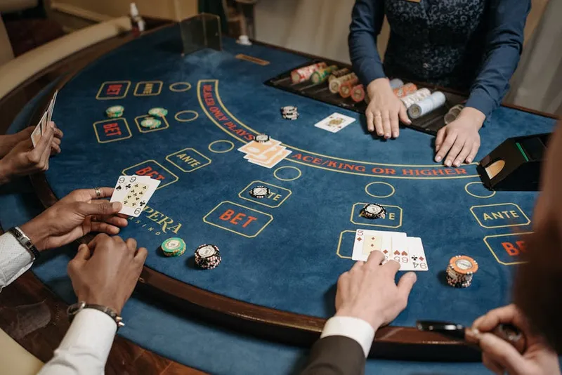 blackjack 16 hard total losing hand