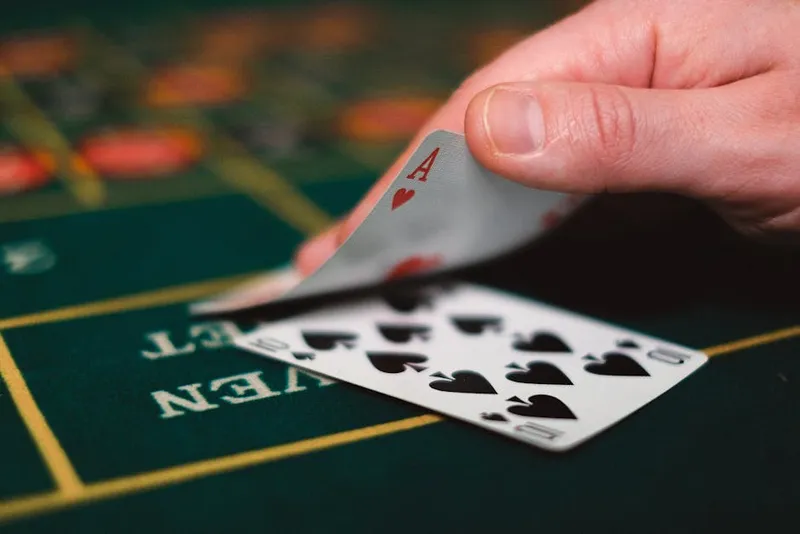 casino blackjack two card deal