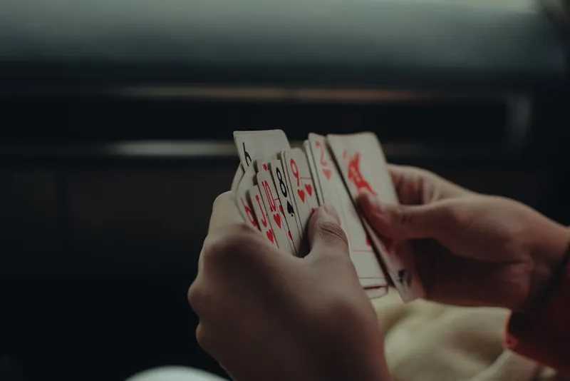 blackjack hand action close player cards