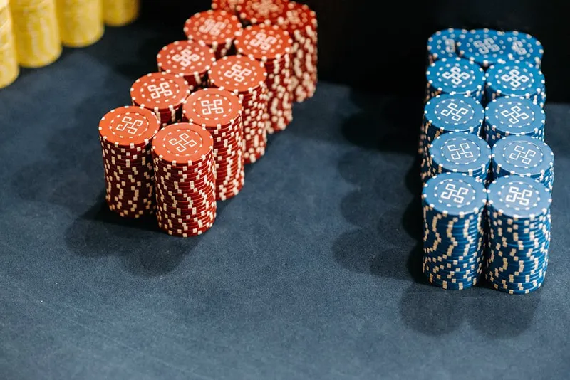 casino chips small denomination stack tall